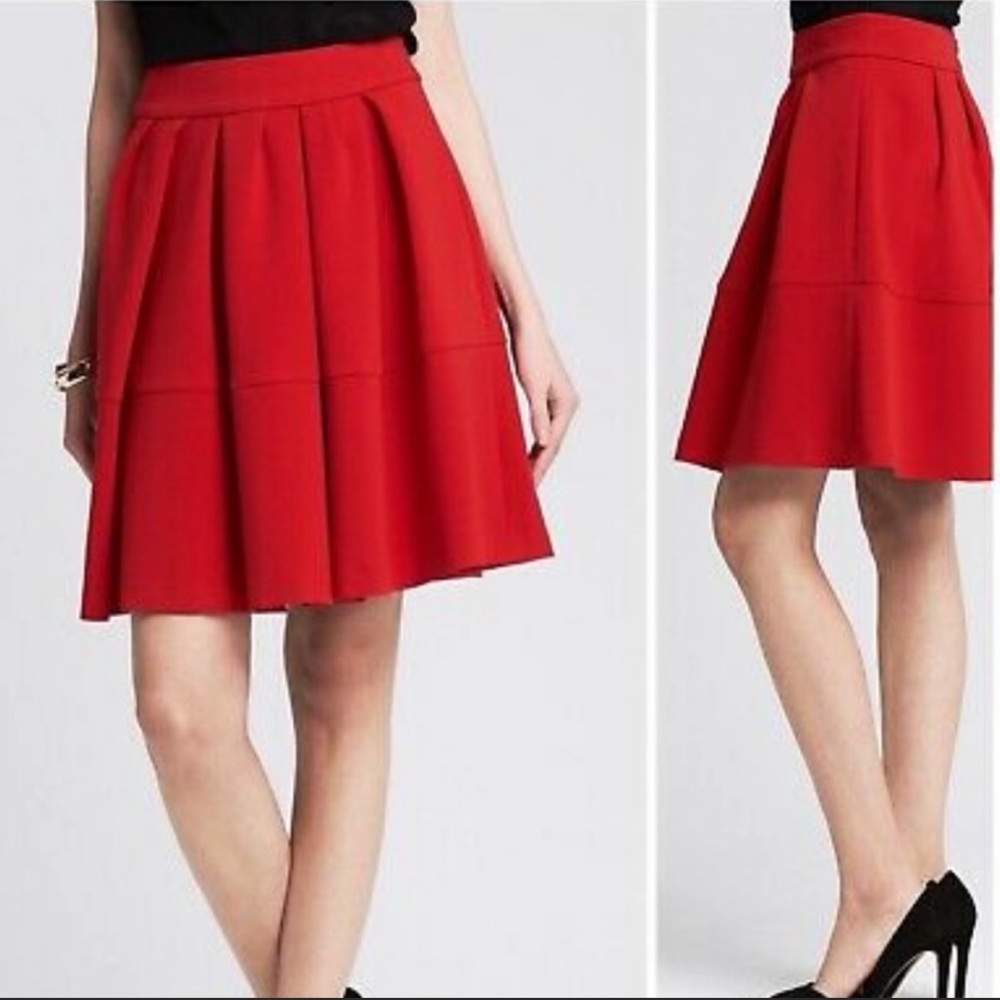 Banana Republic Red Full Skirt w/ Pockets. New.